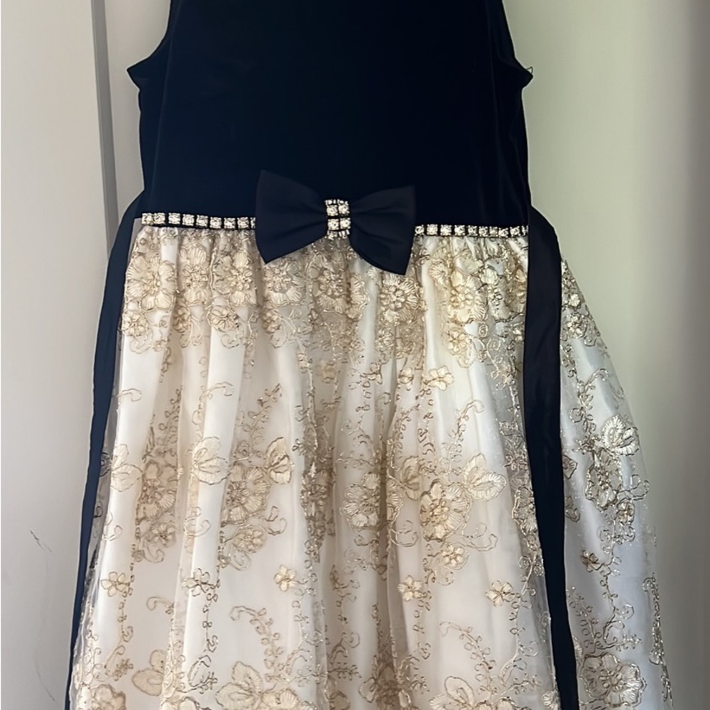 Kids dress size 10